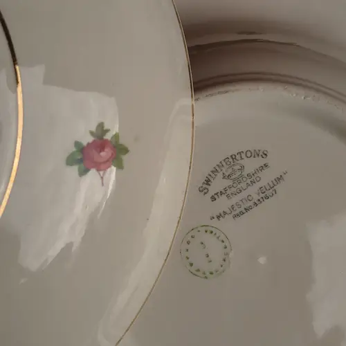 Sopera Swinnertons Inglesa Estilo Romántico - Image 2