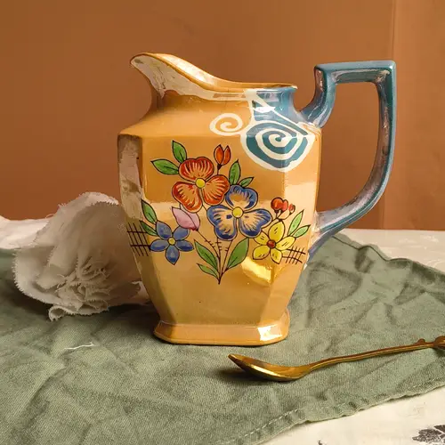 Lechera Japonesa Tornasolada Pintada a Mano