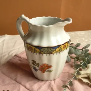 Lechera Origen España Estilo Oriental