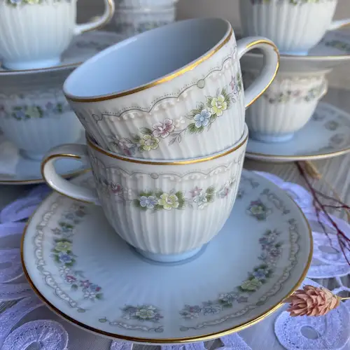 Duos de Café de Porcelana Tsuji Guirnalda De Flores - Image 3