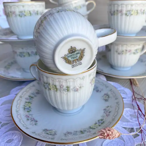 Duos de Café de Porcelana Tsuji Guirnalda De Flores - Image 2