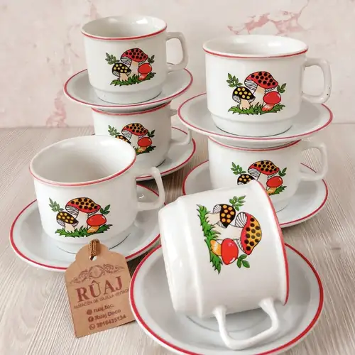 Juego de Té de Porcelana Tsuji Honguitos Con Ribetes Rojo