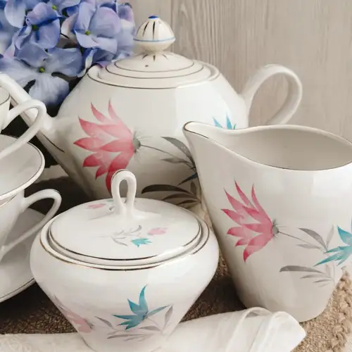 Juego de Té de Semi Porcelana Baviera Floral Estilizado Años 70 - Image 3