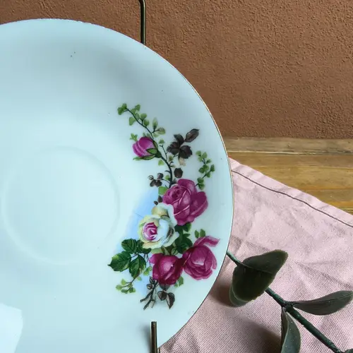 Platito de Porcelana Chino Flores Rosas - Image 3