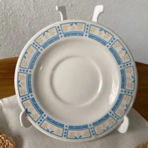Platito de Café Oxford Guarda celeste y flores amarillas