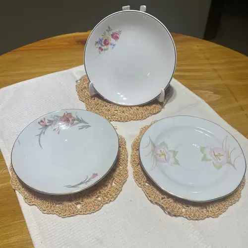 Lote de Platitos de Café Variados (3 Unidades) - Image 2