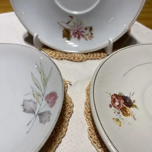 Lote de Platitos de Café Variados (3 Unidades) - Image 2
