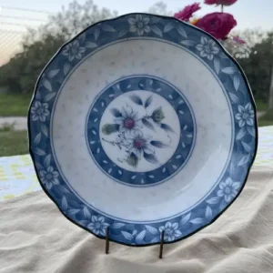 Plato de Postre Vintage de Porcelana Pintado a Mano — Azul y Blanco (17 cm)