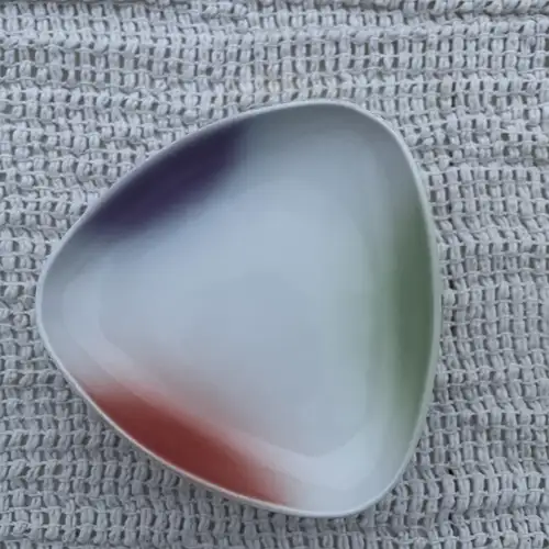 Cuenco Japonés Asimétrico con Degradado Rojo (16x 6 cm alto) - Image 3