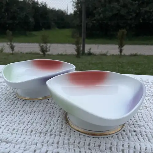 Cuenco Japonés Asimétrico con Degradado Rojo (16x 6 cm alto)