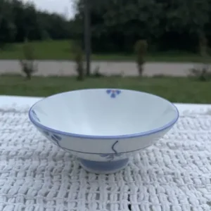 Cuenco Japonés Blanco con Borde Azul (12x7 cm)