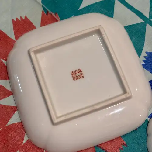 Platito Cuadrado de Porcelana Vajilla Japonesa Pintado a Mano (12,5cm) - Image 2