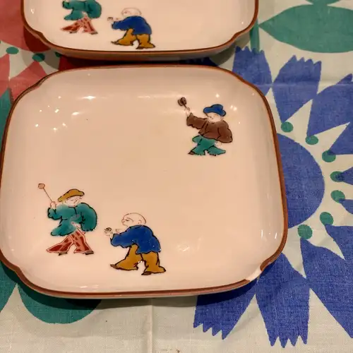Platito Cuadrado de Porcelana Vajilla Japonesa Pintado a Mano (12,5cm) - Image 3