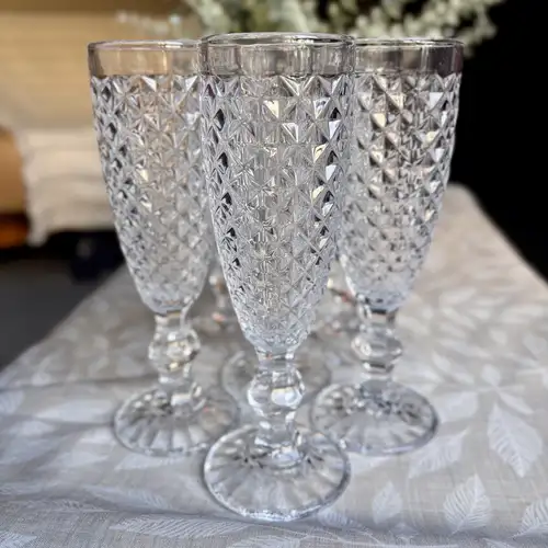 Juego de 6 Copas de Champagne de Vidrio Tallado Rombos (180 ml)