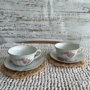 Duo de Café Vintage de Porcelana Verbano con Rosas y Ribete Dorado (100cc) - Lote de 2 duos